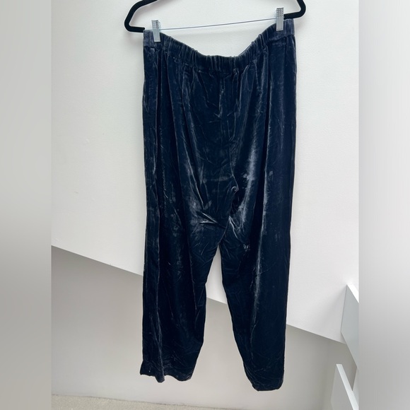 Vince Camuto size large wide leg blue velvet trousers - Picture 2 of 5